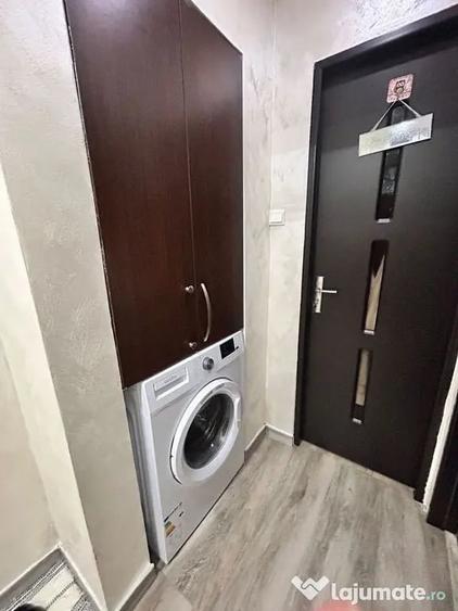 Apartament cu 2 camere decomandat în Micro 13