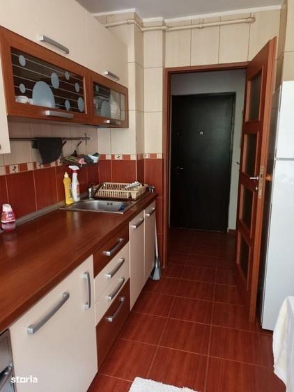 Apartament cu 2 camere decomandat în Păcii