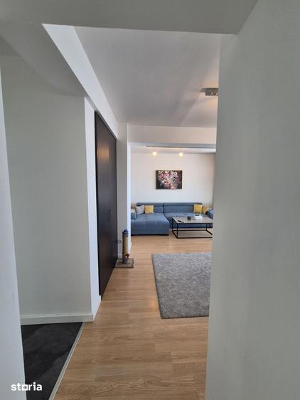 Apartament cu 3 camere în Zorilor