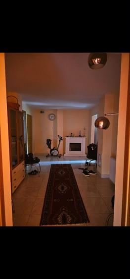 Casă cu 2 camere în Central