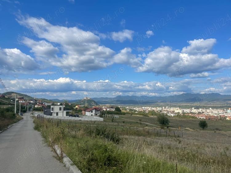 Teren de 482 mp, în Vulcan