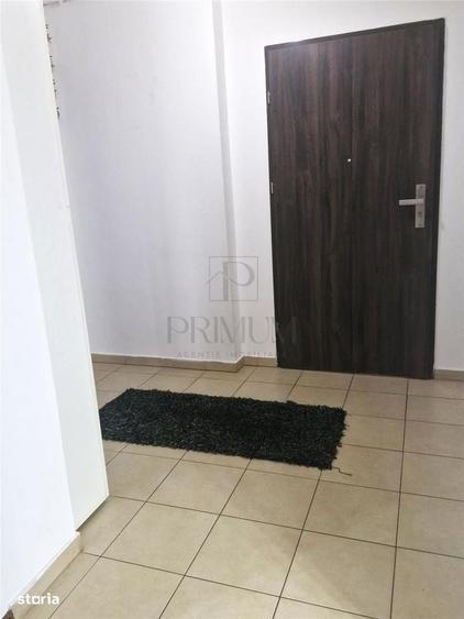 Apartament cu 3 camere decomandat în Soarelui — fotografia 2