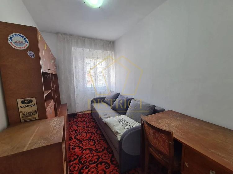 Apartament cu 3 camere decomandat, mobilat în Complex Studențesc