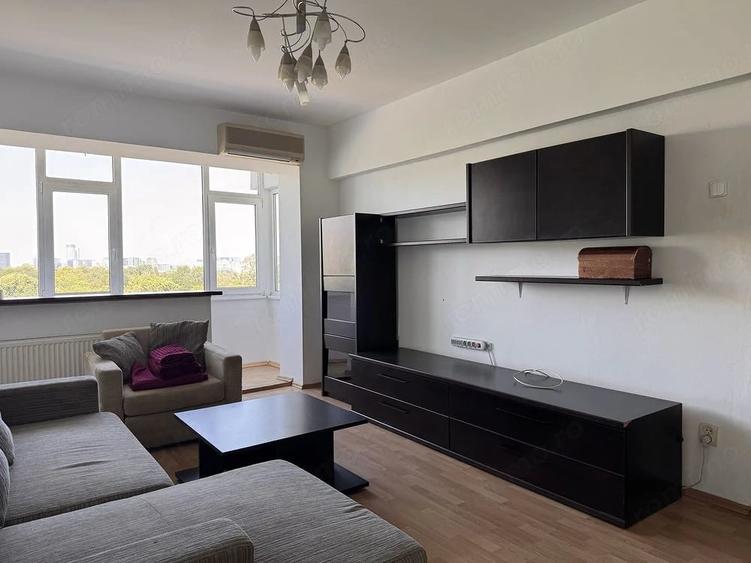 Apartament cu 3 camere decomandat în Colentina