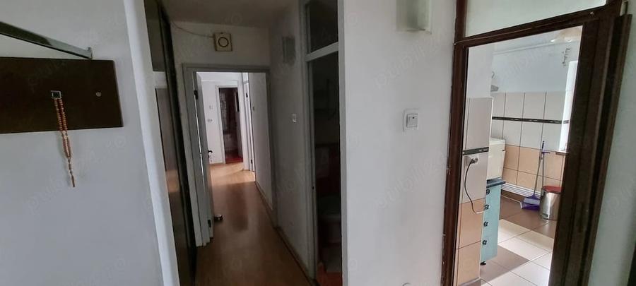 Apartament cu 3 camere decomandat în Lăpuș