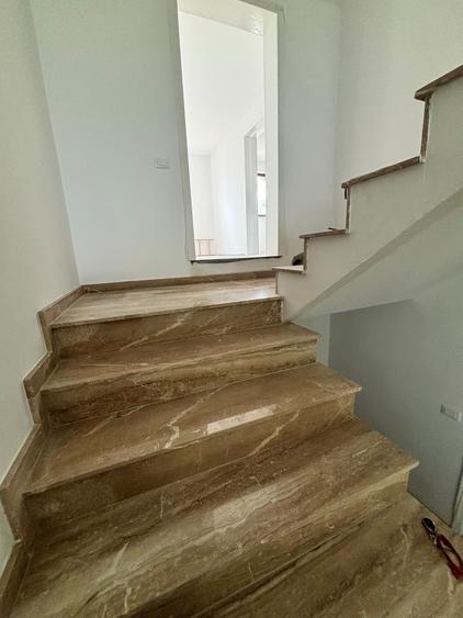 Casă cu 4 camere în Dărmănești