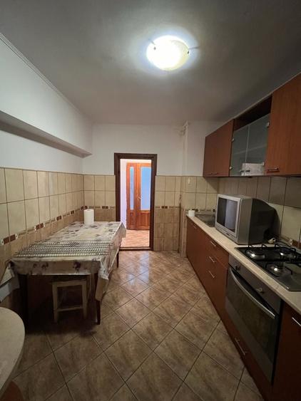 Apartament cu 2 camere decomandat în Exterior Vest