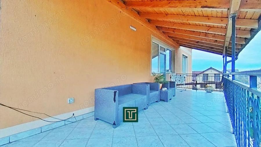 Casă cu 15 camere cu Teren 1000 Mp în Fântânele