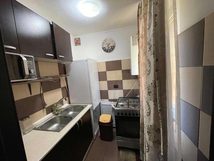 Apartament cu 2 camere nedecomandat în Central
