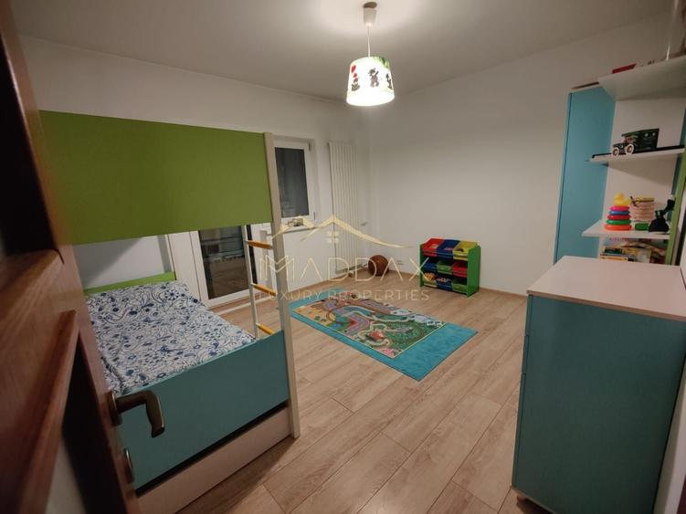 Apartament cu 3 camere decomandat, mobilat în 13 Septembrie
