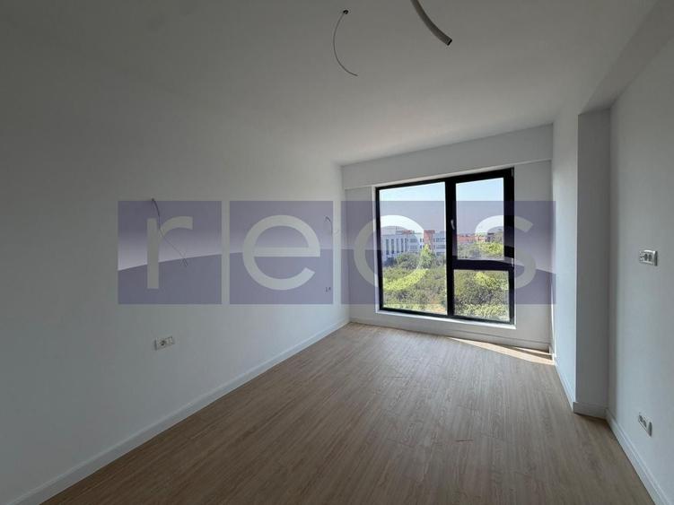Apartament cu 4 camere, mobilat în Central