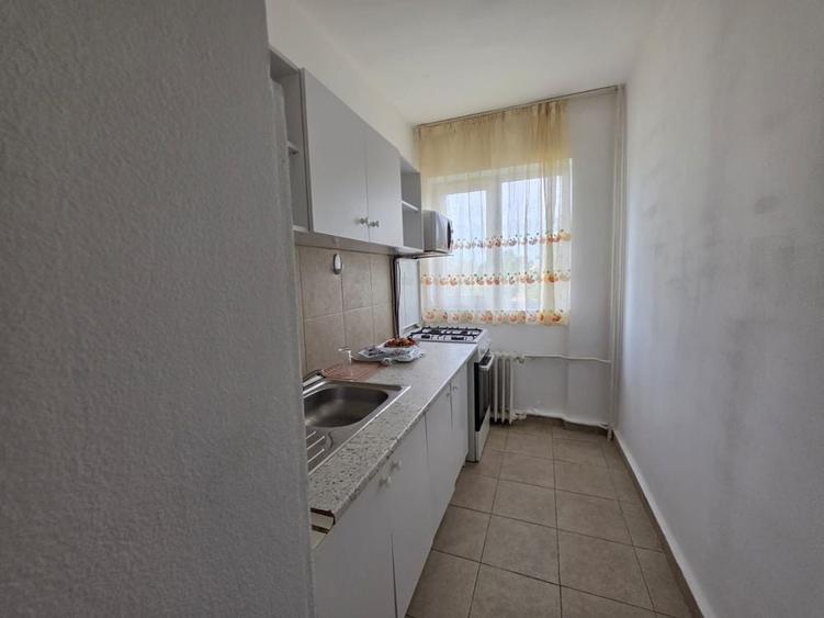 Apartament cu 2 camere semidecomandat în Rogerius
