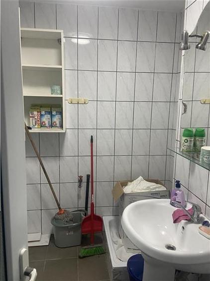 Spațiu comercial, de 72 mp, în Central