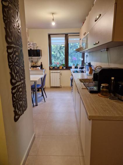 Apartament cu 3 camere decomandat în Tipografilor