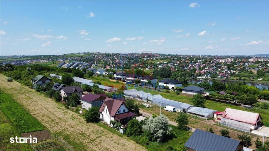 Teren de 10000 mp, în Miroslava