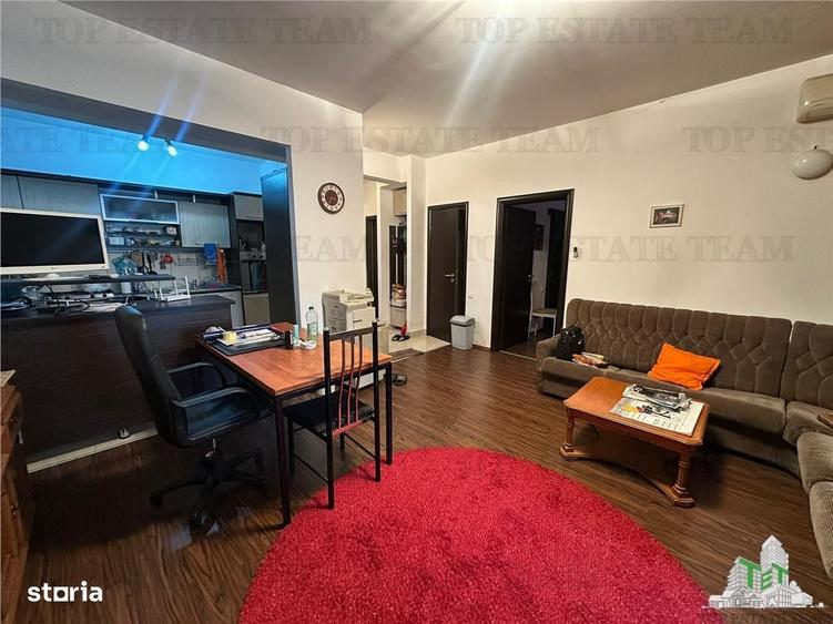 Apartament cu 2 camere, mobilat în Pajura