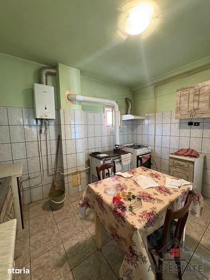 Casă cu 3 camere cu Teren 374 Mp în Central
