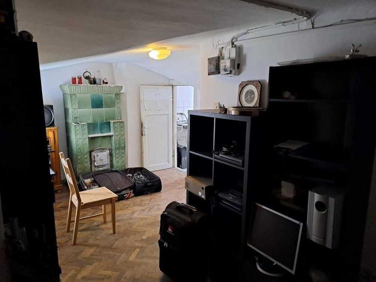 Apartament cu 2 camere semidecomandat în Unirii