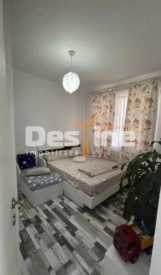 Apartament cu 2 camere decomandat, mobilat în Breazu