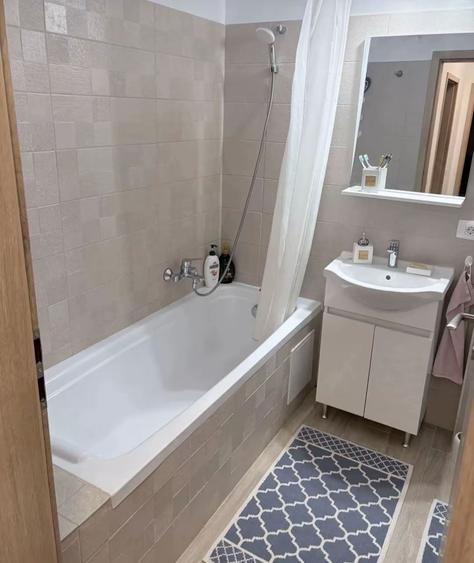 Apartament cu 2 camere decomandat în Circumvalațiunii