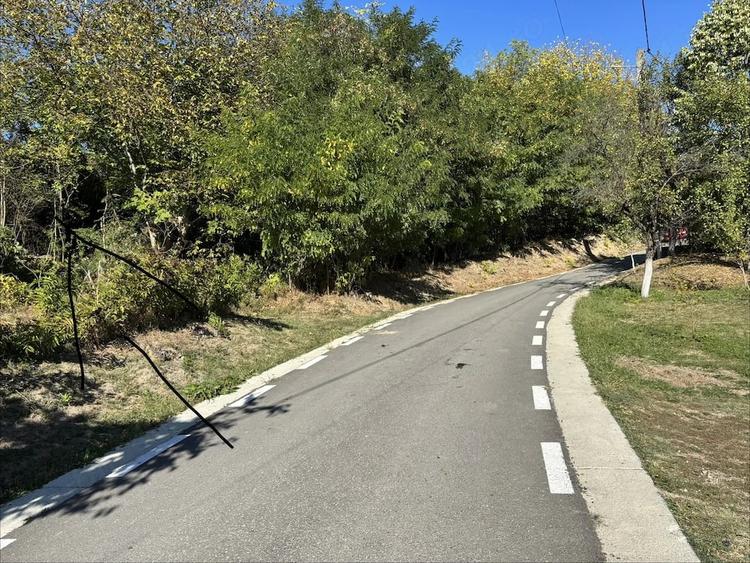 Teren de 2000 mp, în Central