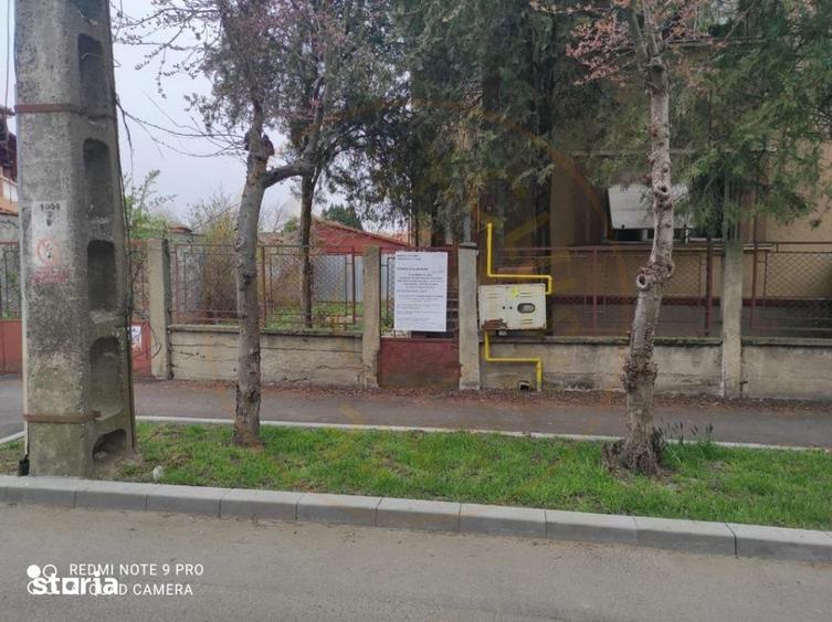 Casă cu 4 camere cu Teren 1623 Mp în Central