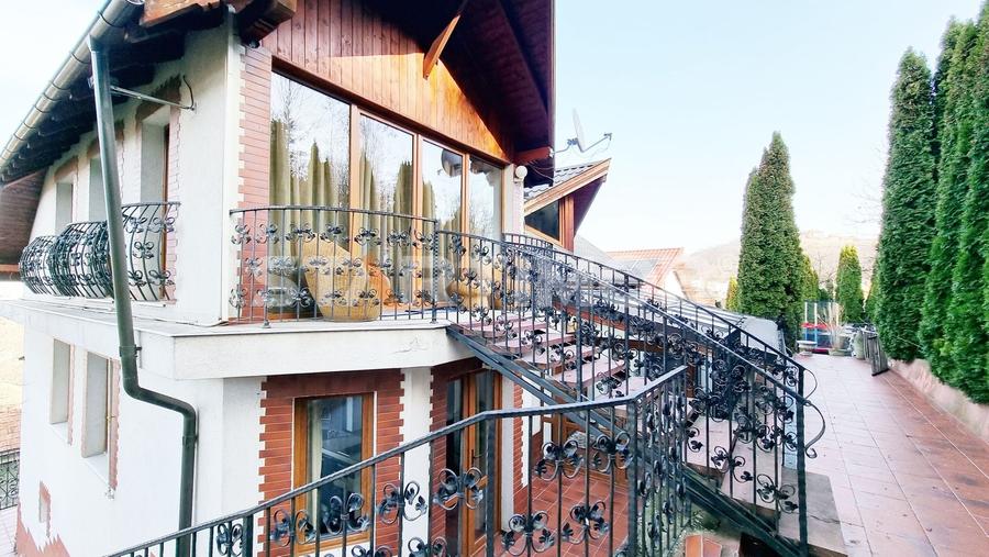 Vila mobilata ultracentral Brasov - 31
