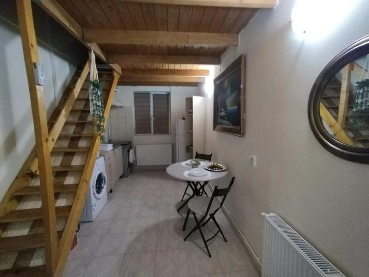 Apartament cu 2 camere decomandat în Exterior Vest