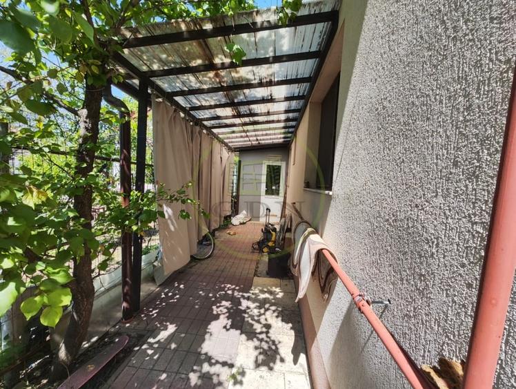 Casă individuală cu 5 camere cu Teren 390 Mp în Bariera Vâlcii