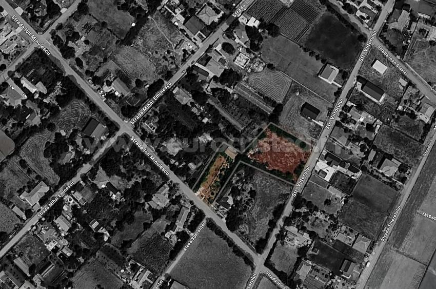 Casă cu Teren 1759 Mp în Pecineaga