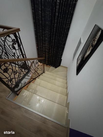 Casă cu 5 camere cu Teren 500 Mp în Ghencea