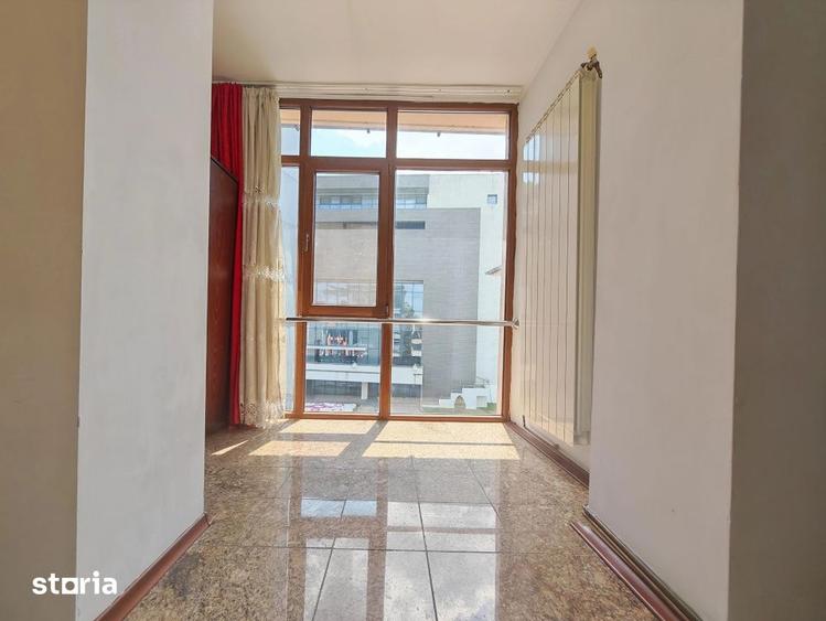 Apartament cu 2 camere, mobilat în Calea București