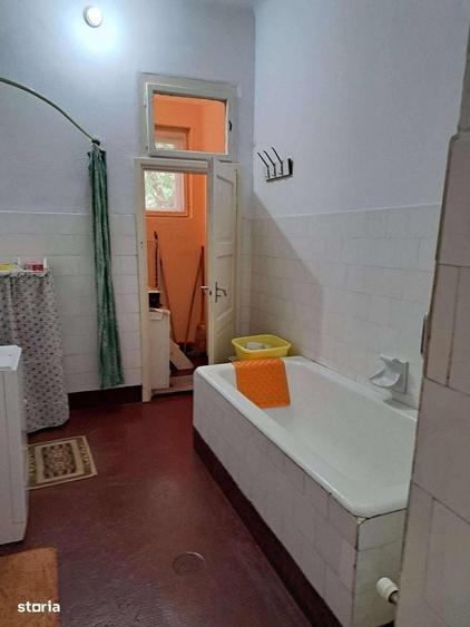 Casă cu 2 camere în Central