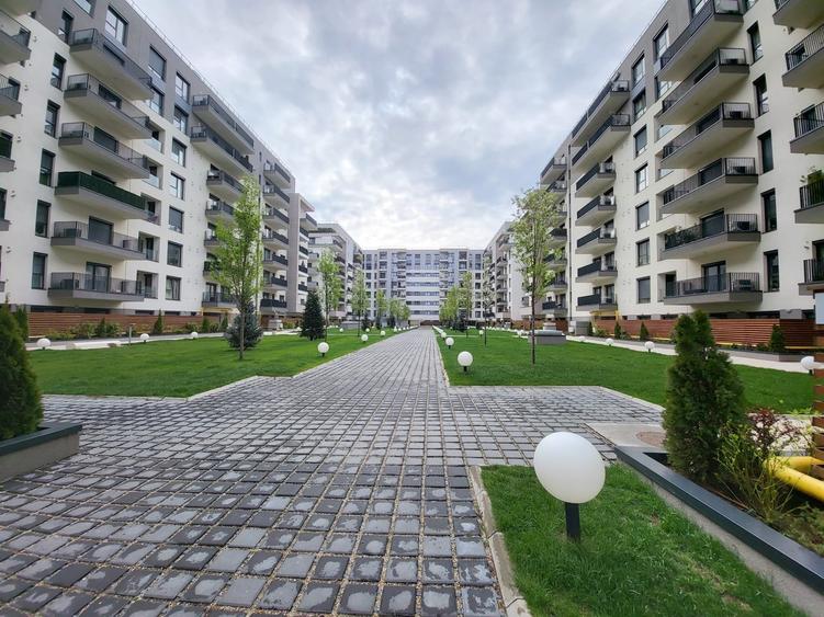 Apartament cu 3 camere decomandat în Domenii
