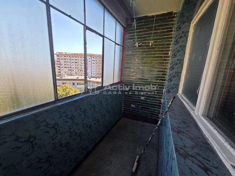 Garsonieră semidecomandată în Căzănești (Râmnicu Vâlcea)