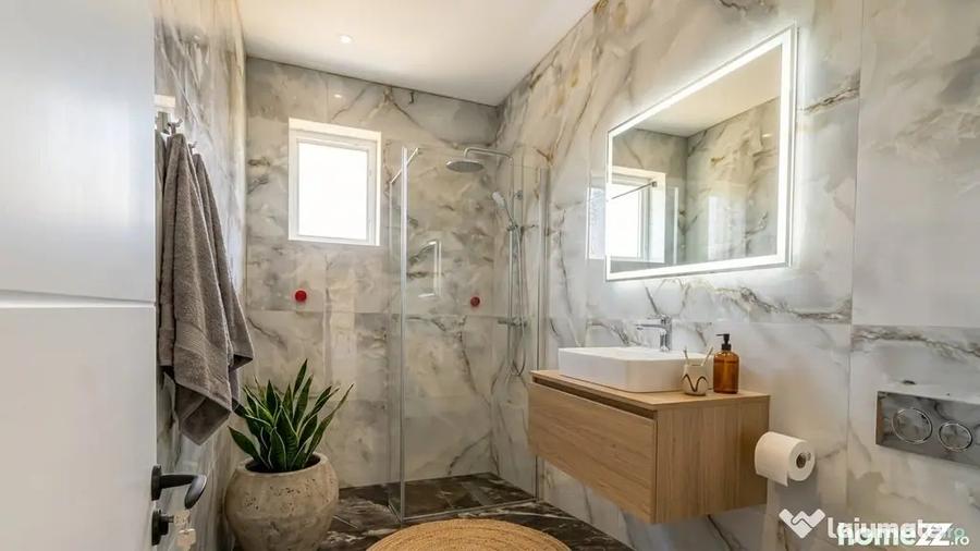 Casă cu 3 camere cu Teren 260 Mp în Central