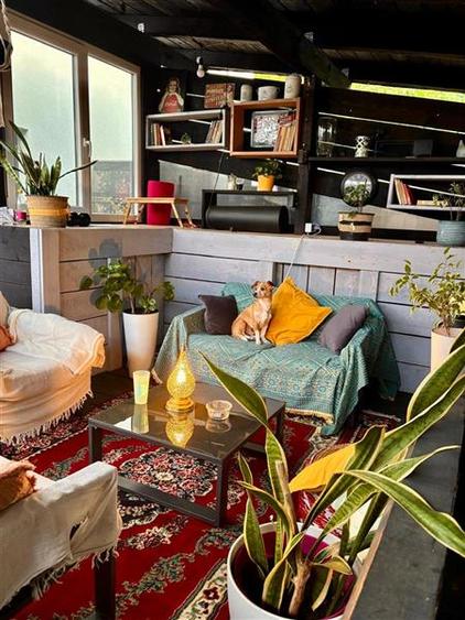 Apartament cu 4 camere decomandat în Central