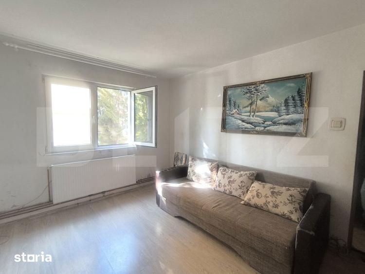 Apartament cu 2 camere semidecomandat, mobilat în Central