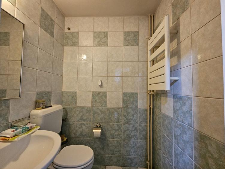 Apartament cu 3 camere decomandat în Calea Călărașilor