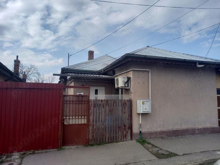 Casă cu 4 camere cu Teren 420 Mp în Central