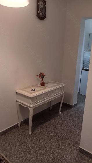 Inchiriez apartament zona SUPERNOVA - 4