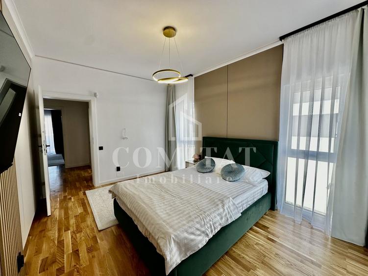 Duplex cu 4 camere cu Canalizare în Florești