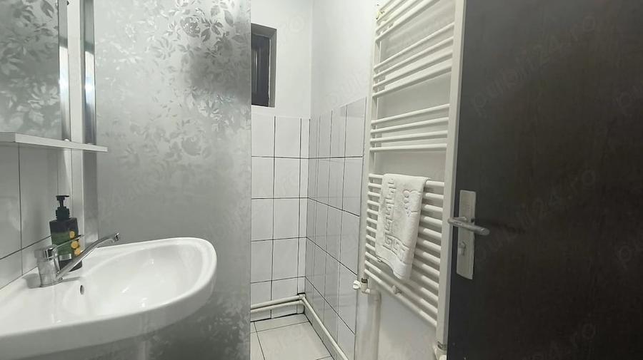Apartament cu 2 camere decomandat în 22 Decembrie