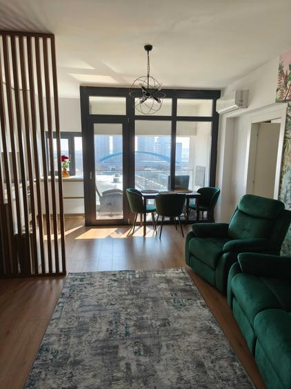 Apartament cu 2 camere semidecomandat în Splaiul Unirii