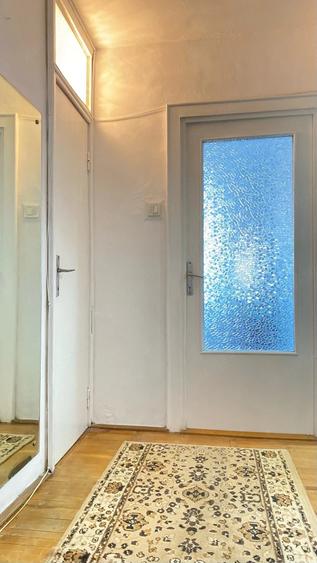 Apartament cu 3 camere decomandat în Aradului
