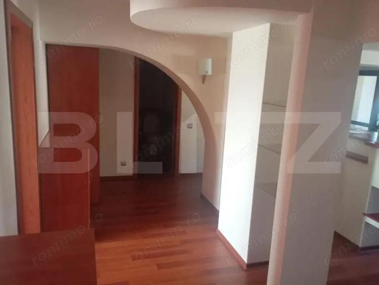 Apartament cu 4 camere decomandat, mobilat în Ultracentral