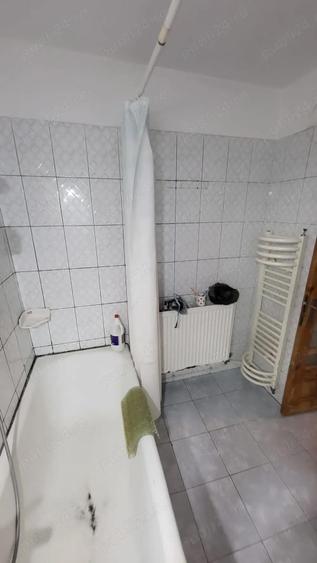 Vand apartament 2 camere decomandat - 8
