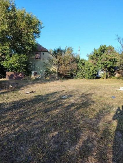 Casă cu 3 camere în Pădureni