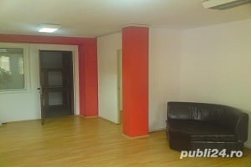 Spațiu comercial, de 48 mp, în Central