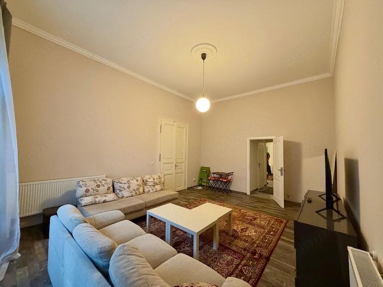 Apartament cu 3 camere decomandat în Sinaia